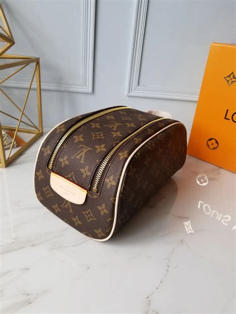 louis vuitton king size toiletry bag fake|louis vuitton counterfeit bags.